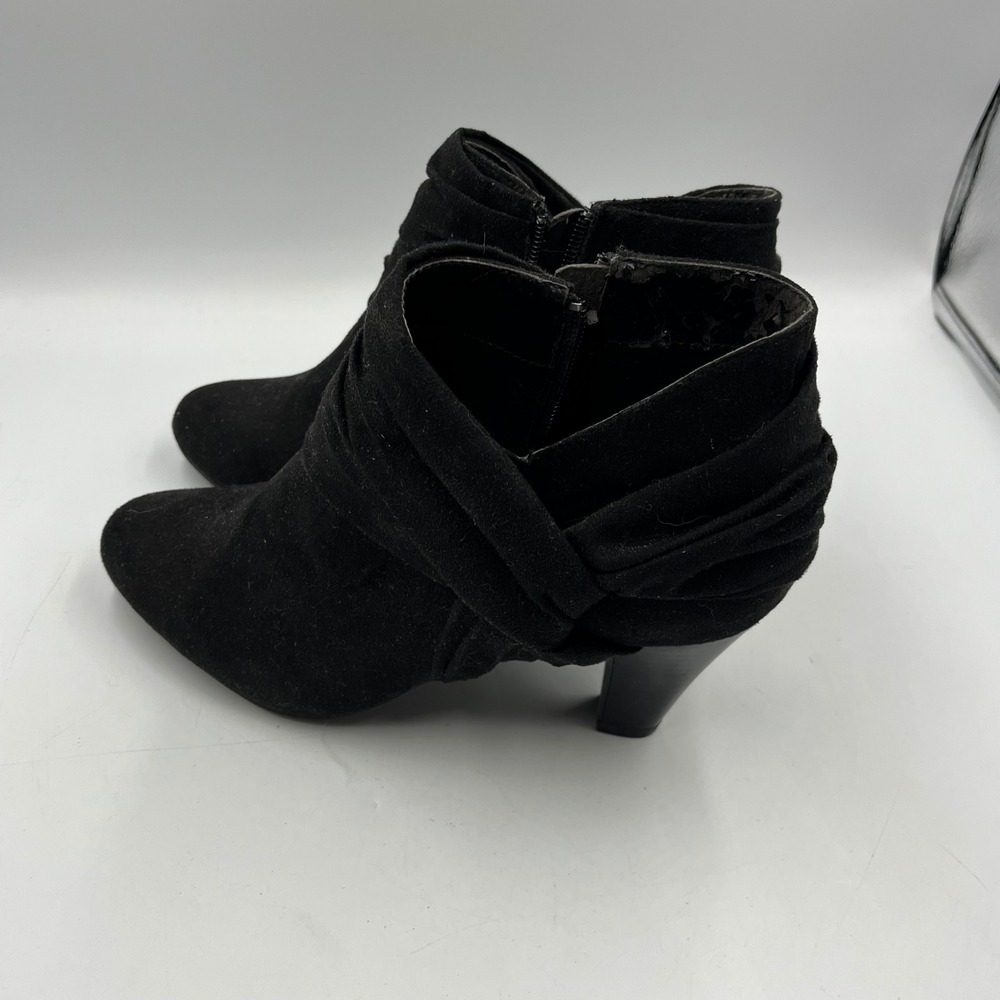 Dexflex by Dexter Womens Black Ruched Faux Suede Ankle Booties Heel 99512 Size 9